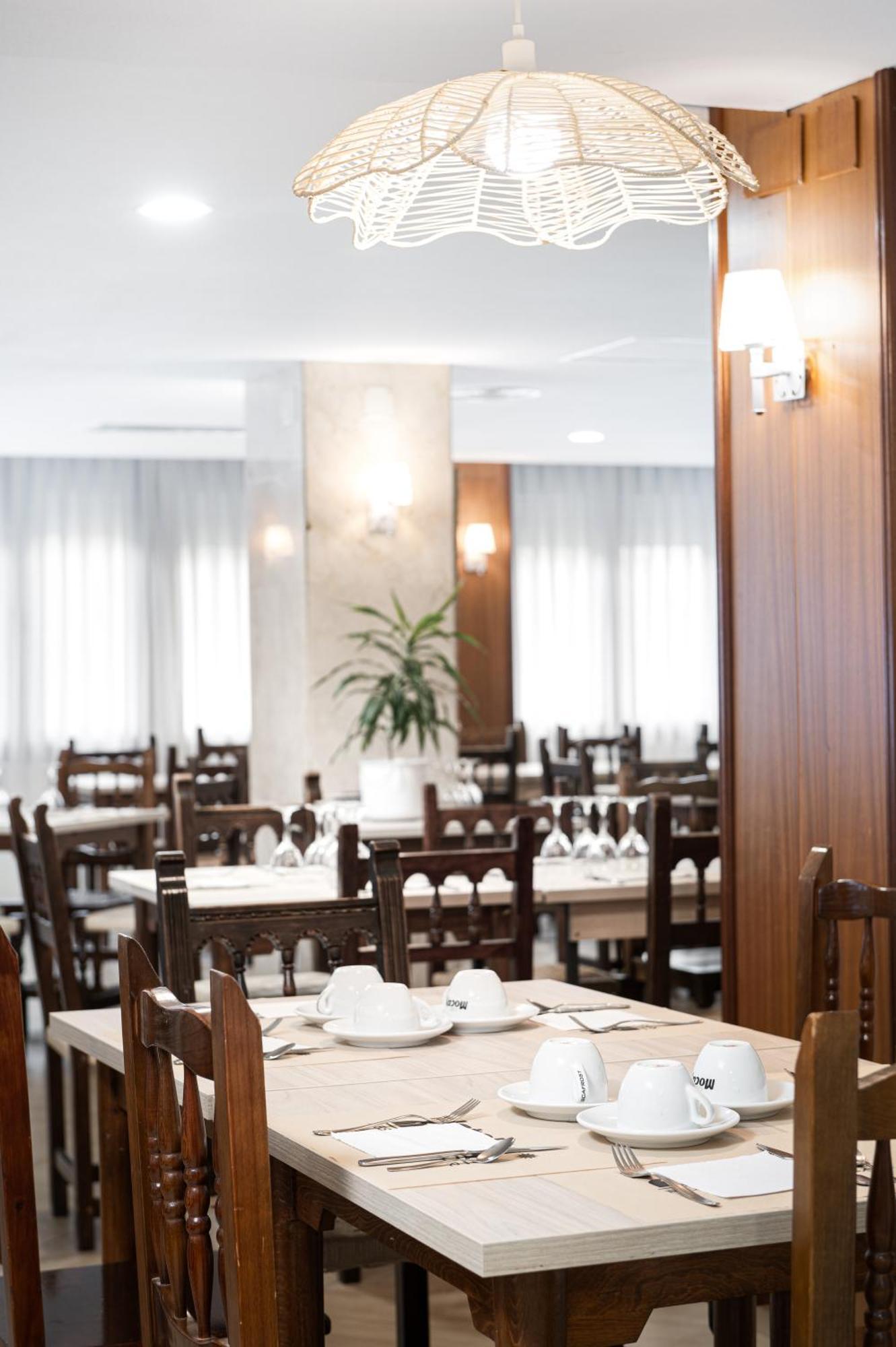 Sabiñánigo Hotel Mi Casa מראה חיצוני תמונה